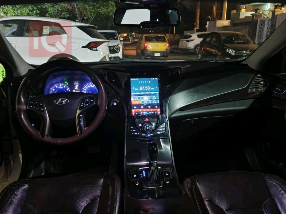 هيونداي أزيرا